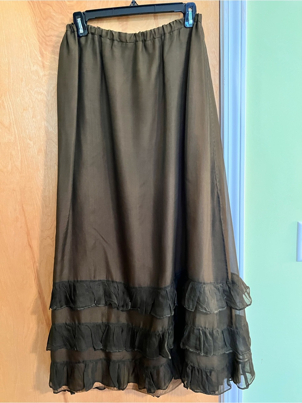 HOMEFROCKS Women’s Brown Skirt with Ruffle Hem